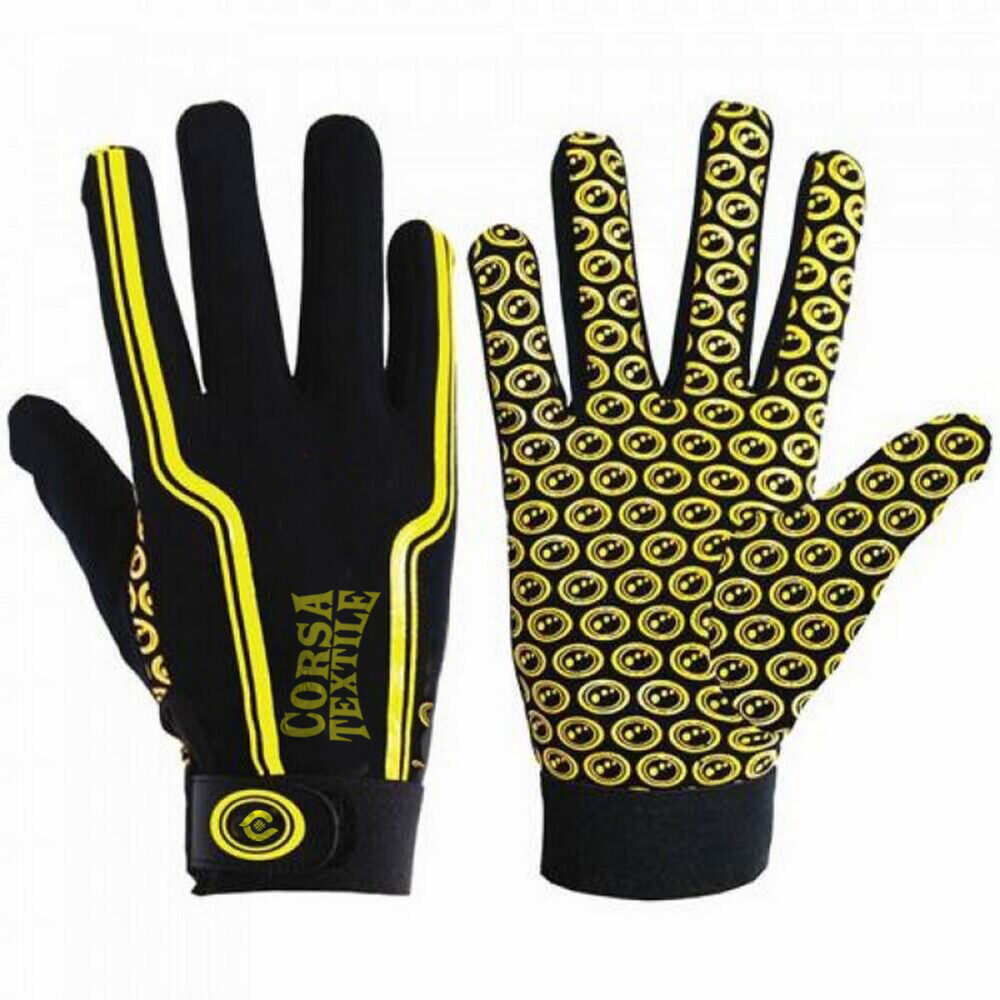 Grip-Enhanced Rugby Glove for All-Weather Performance